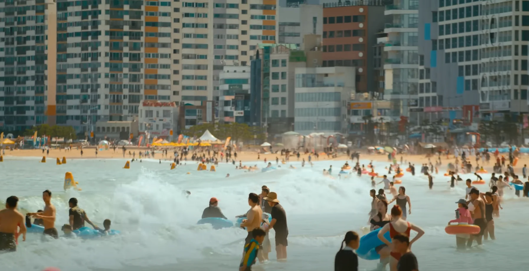 와퍼 타투 광고영상 썸네일 이미지